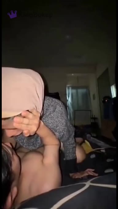 ABG Viral hijab Trending bergoyang di atas ranjang posisi ngulek New Top 2025